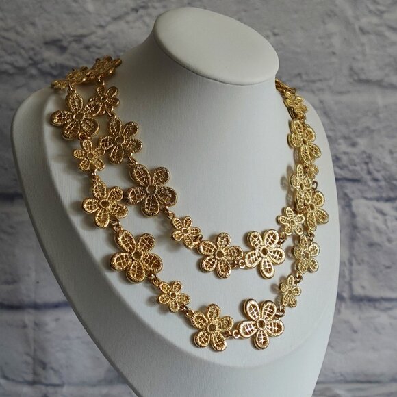 Vintage Gold Tone Statement Necklace - Picture 1 of 11